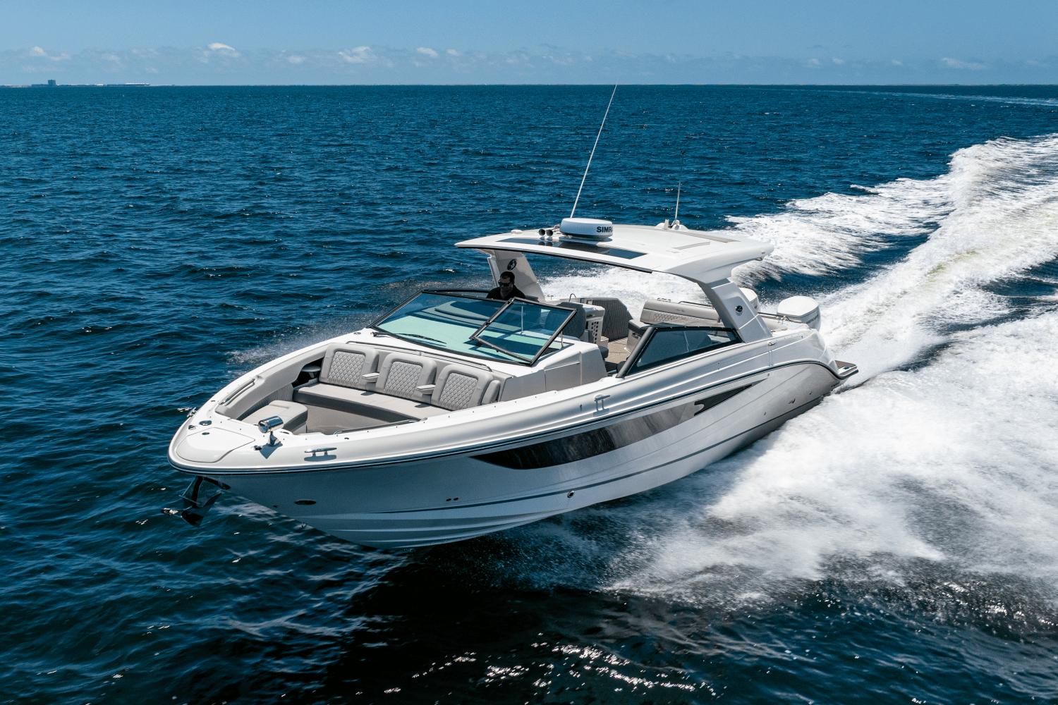 2025-sea-ray-slx-400-outboard-power-9447950-978940328-0-220520250838-0