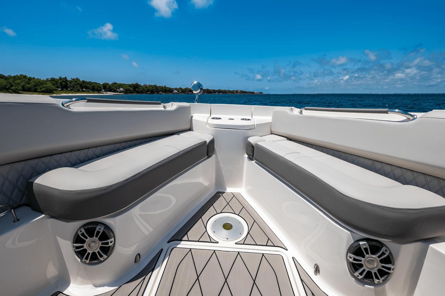 2025-sea-ray-slx-400-outboard-power-9447950-978940345-0-220520250840-59