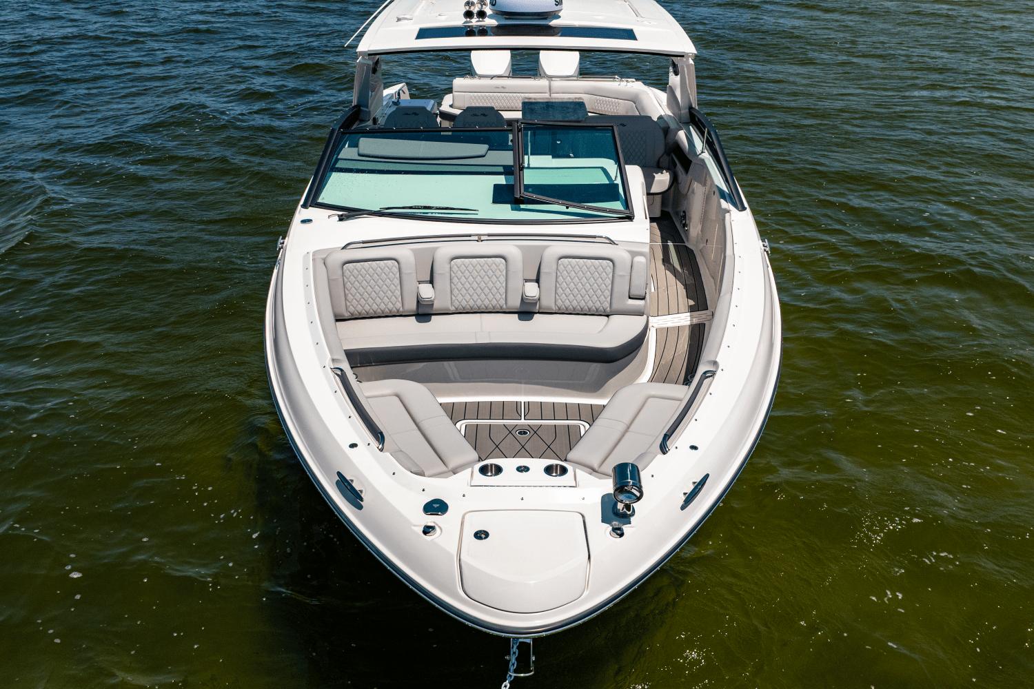 2025-sea-ray-slx-400-outboard-power-9447950-978940361-0-220520250839-25