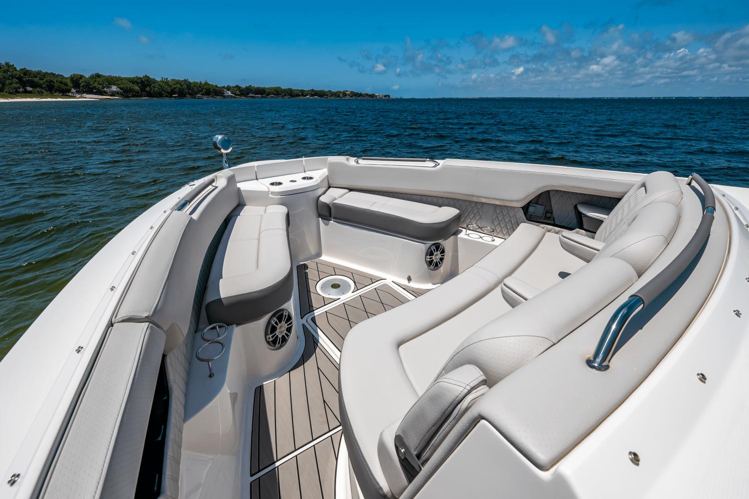 2025-sea-ray-slx-400-outboard-power-9447950-978940364-0-220520250840-57