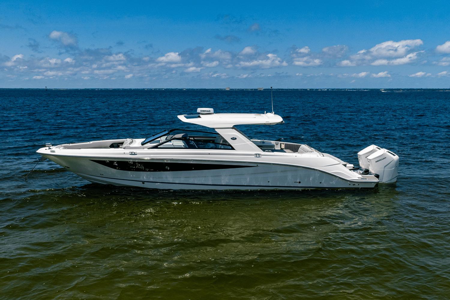 2025-sea-ray-slx-400-outboard-power-9447950-978940374-0-220520250838-3