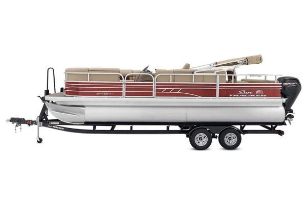 2021 Sun Tracker boat for sale, model of the boat is SportFish™ 22 DLX & Image # 3 of 29