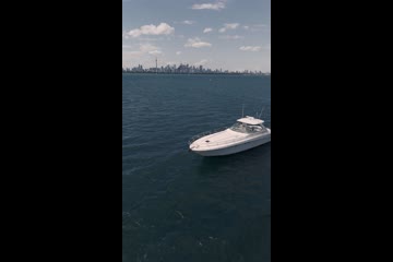 Sea Ray Sundancer 540 video