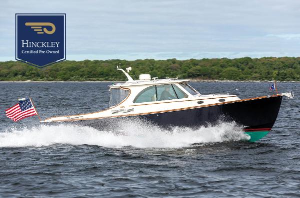 2023 Hinckley Picnic Boat 34 S