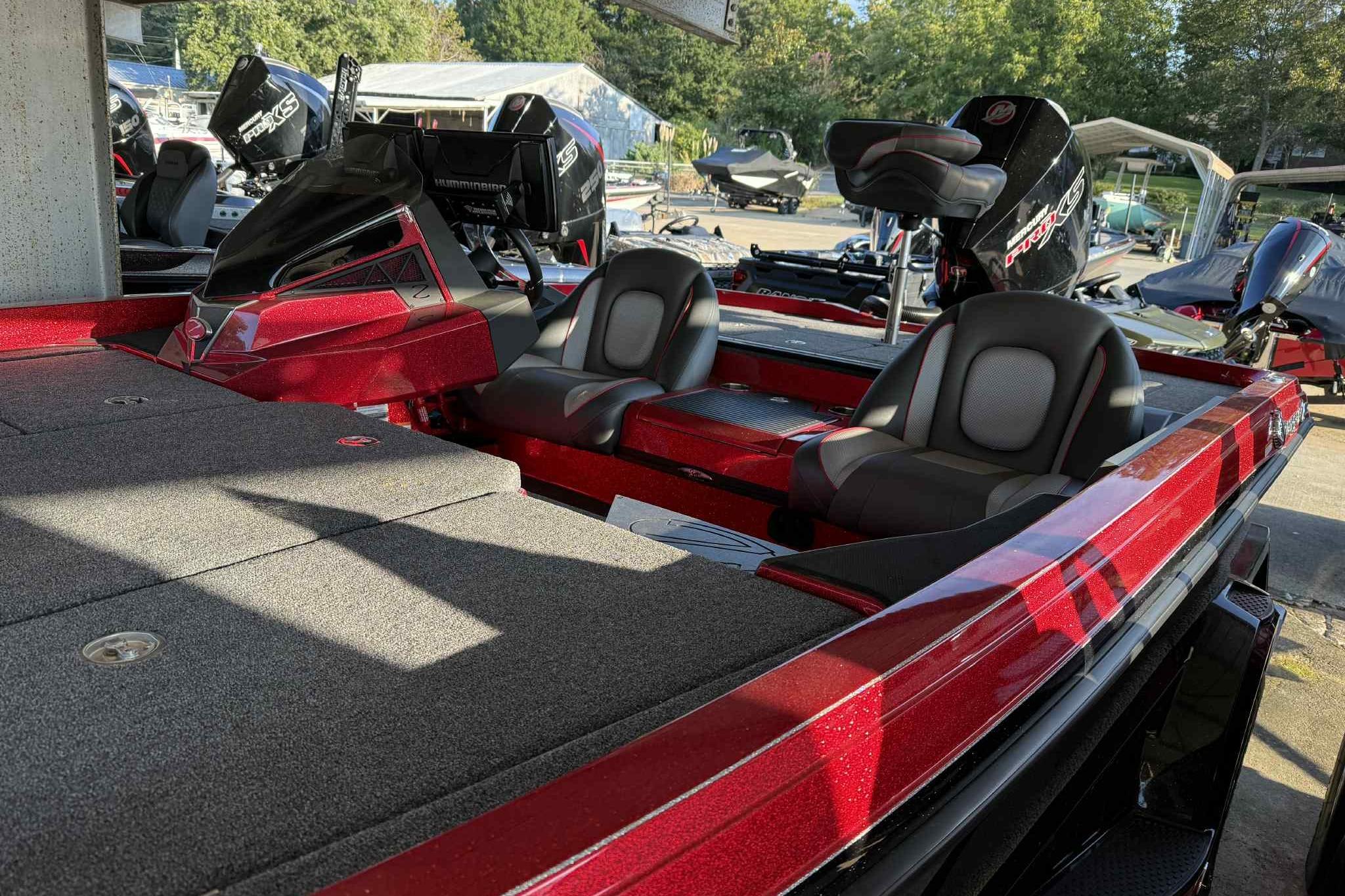 2024 Ranger Z518 boat interior with dual seats and modern dashboard.