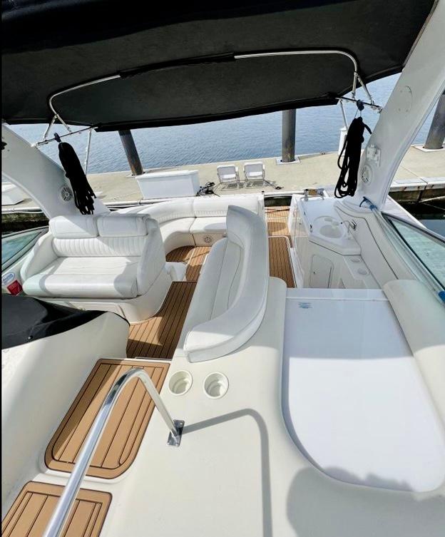 2000-cruisers-yachts-3772-express-power-9727962-20250326123207512-1_XLARGE