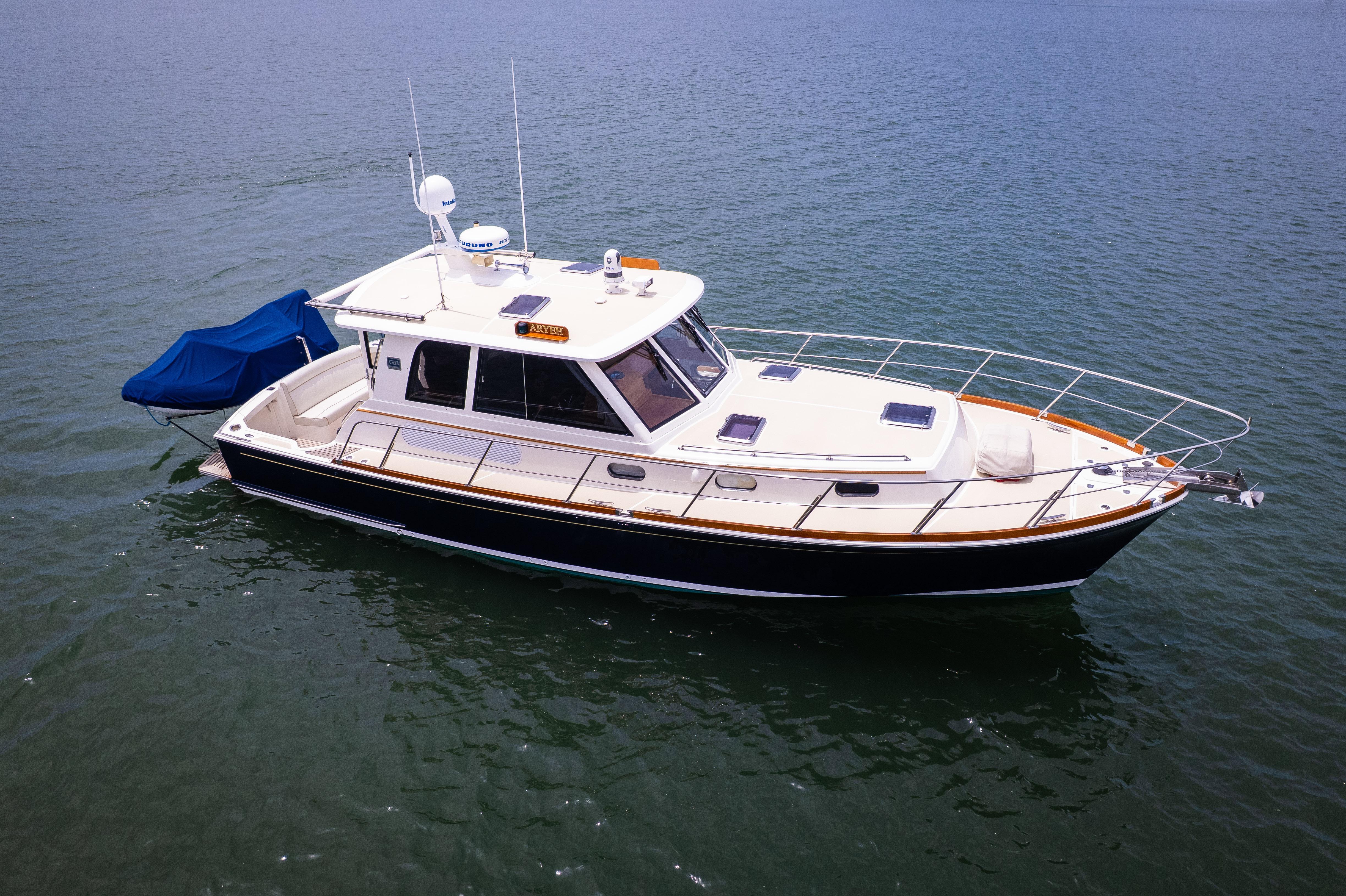 yacht-image
