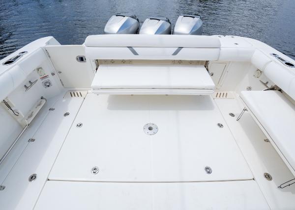 34' Boston Whaler, Listing Number 100917560, Image No. 12