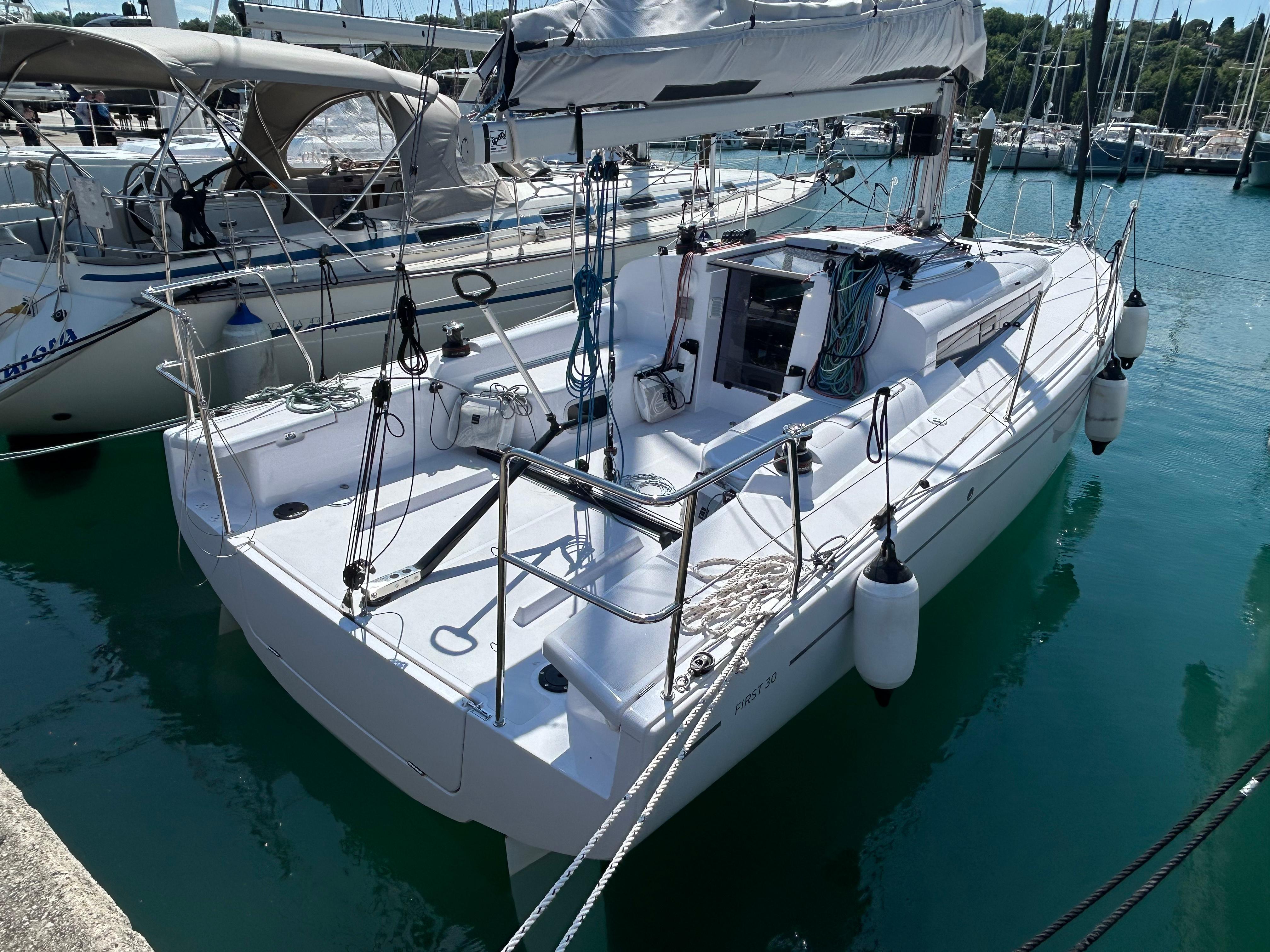 Yacht Photos Pics