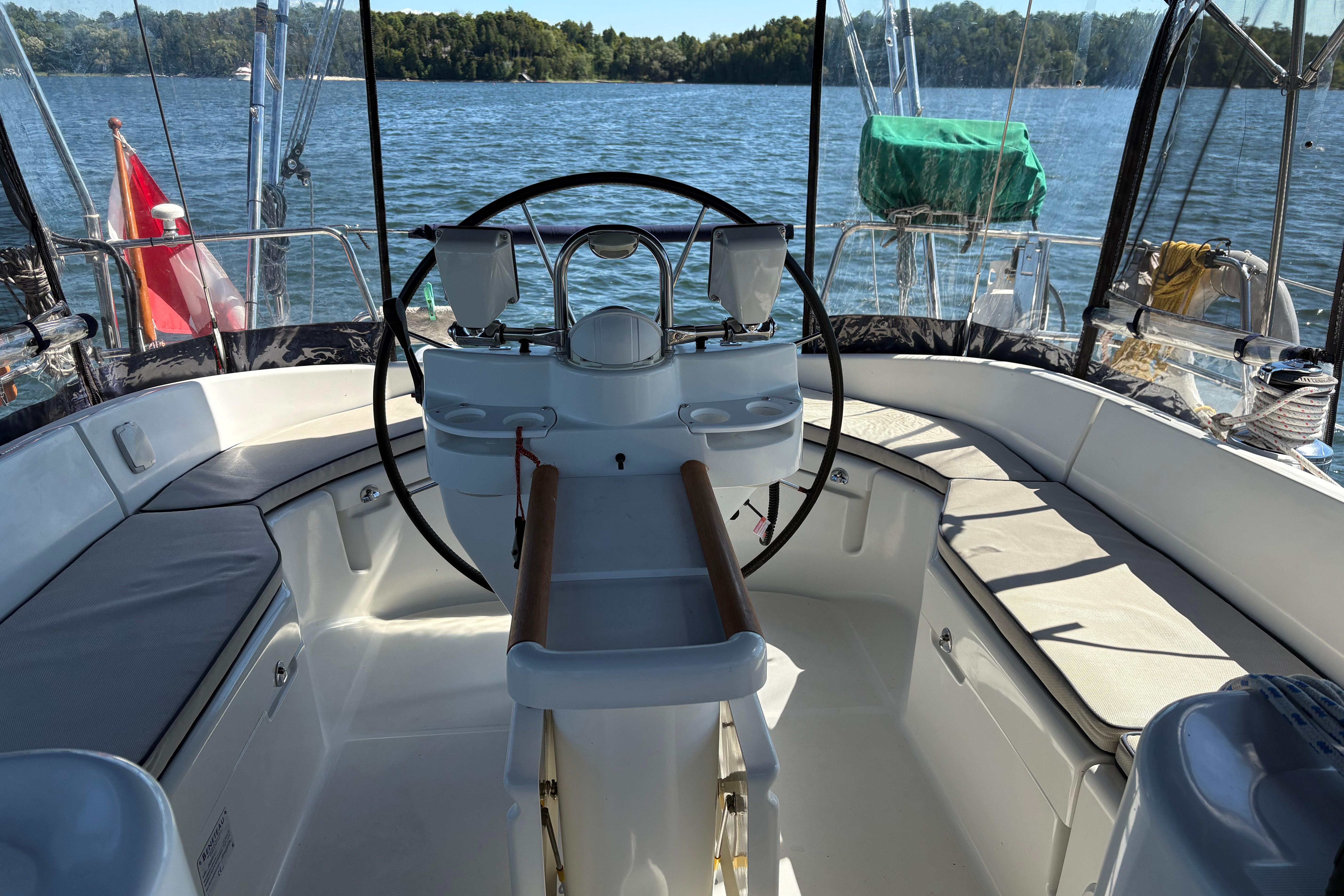 Yacht Photos Pics