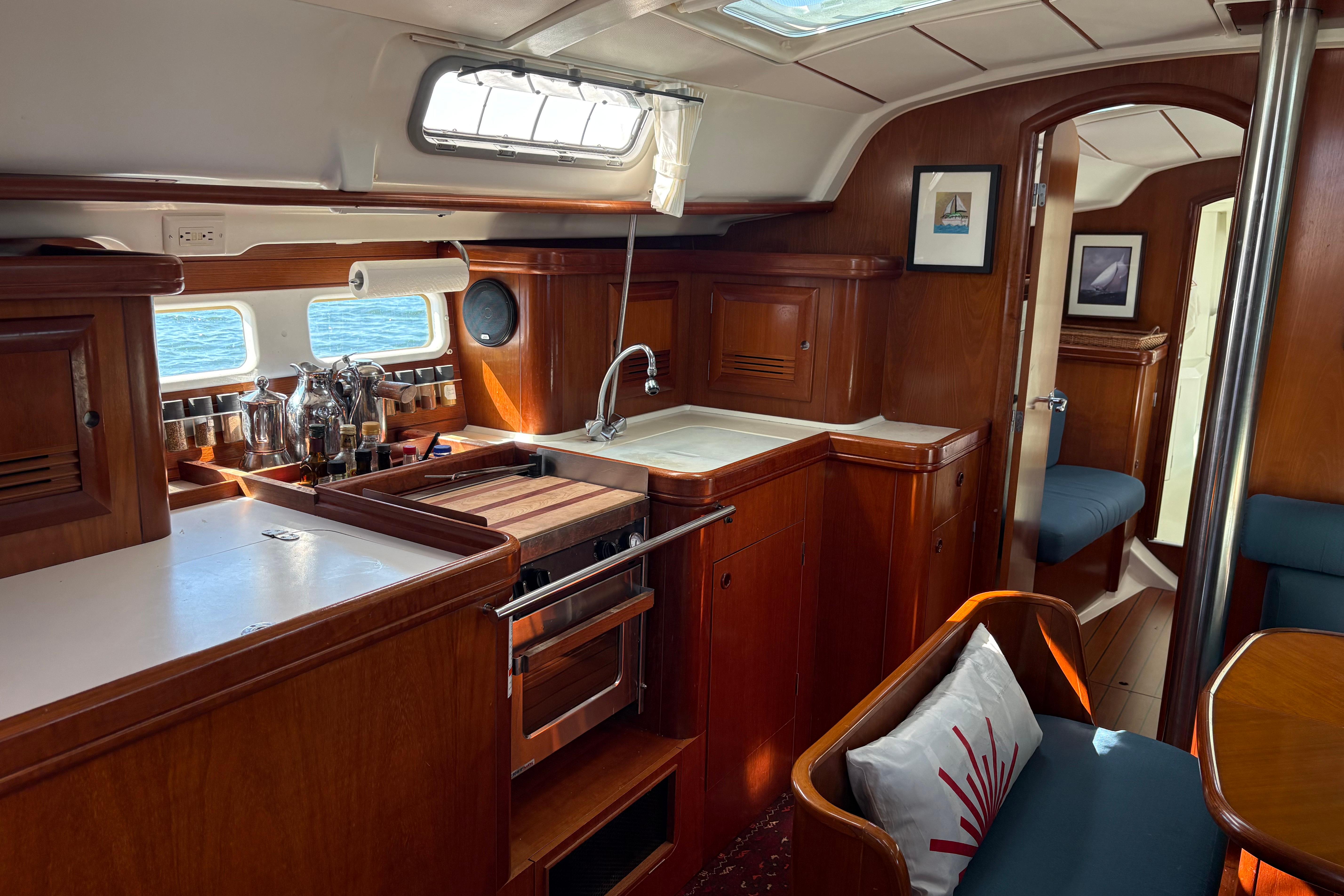 Yacht Photos Pics