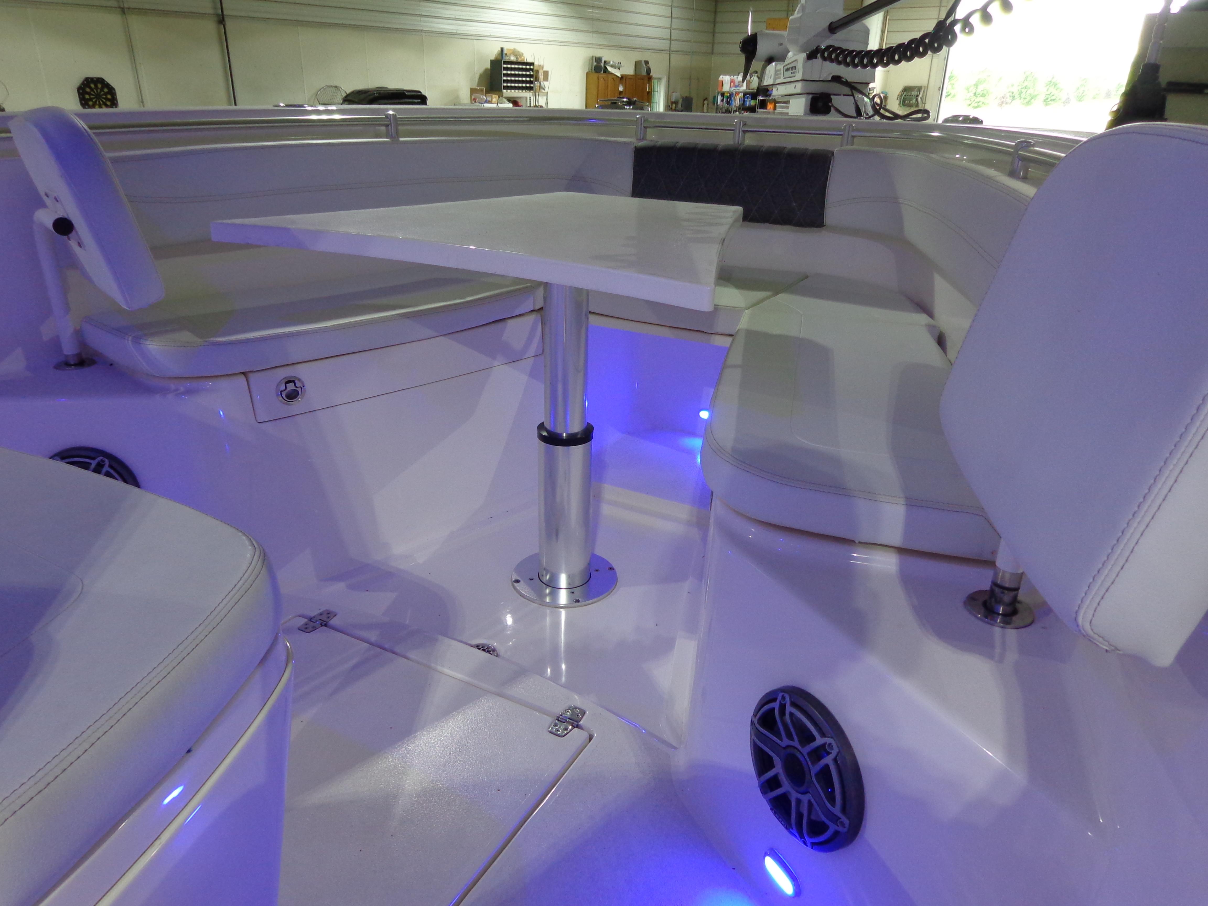 2023-cobia-280-center-console-power-9837971-20250613071436312-1_XLARGE