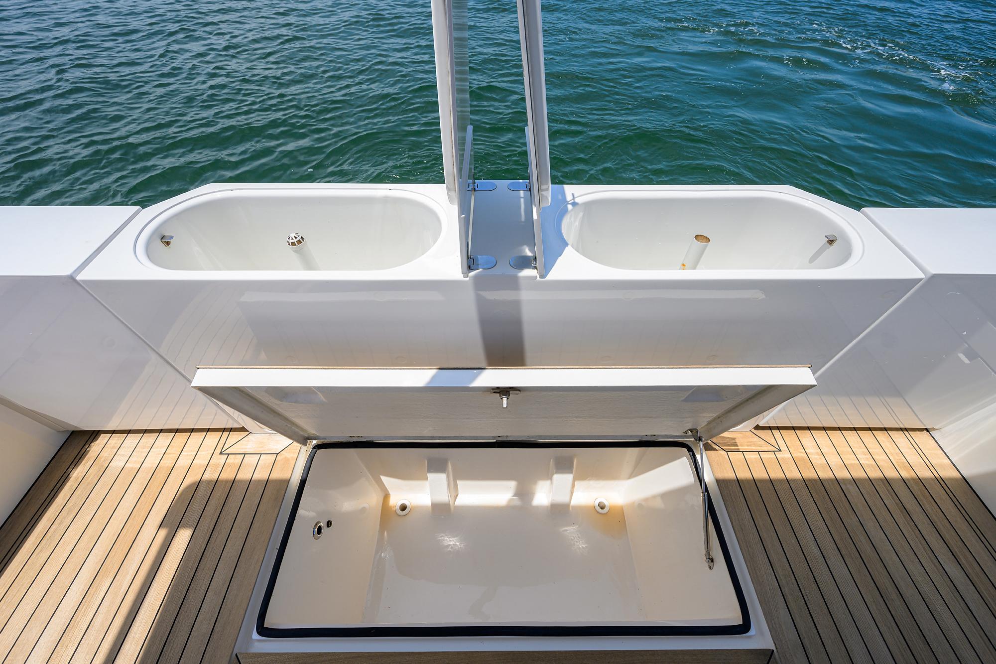 Delta 54 El Matador - Exterior Aft Deck