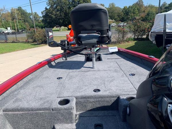 2021 Tracker Boats boat for sale, model of the boat is Pro Team 175 TXW® Tournament Ed. & Image # 5 of 11