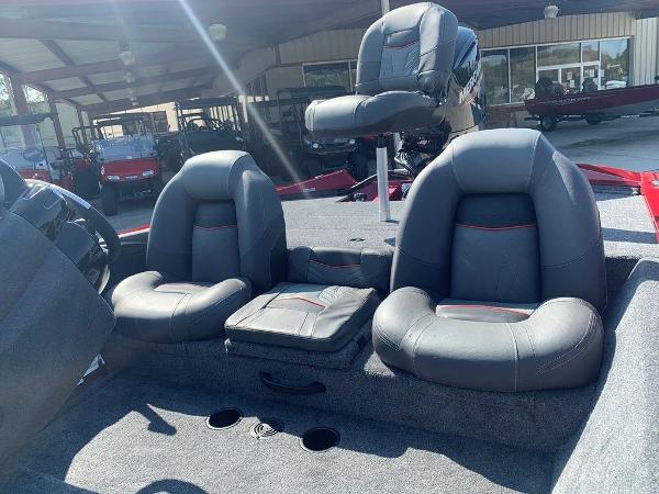 2021 Tracker Boats boat for sale, model of the boat is Pro Team 175 TXW® Tournament Ed. & Image # 7 of 11