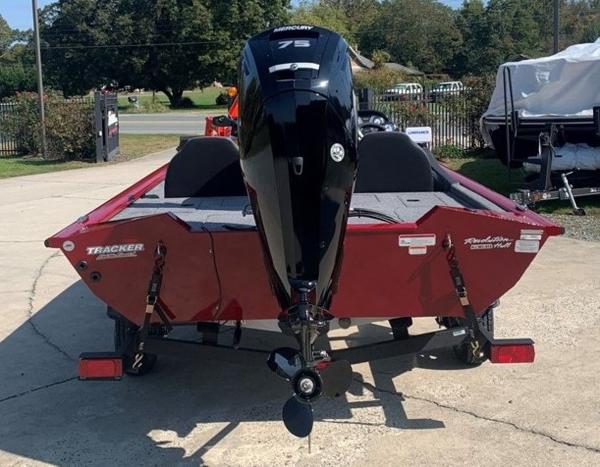 2021 Tracker Boats boat for sale, model of the boat is Pro Team 175 TXW® Tournament Ed. & Image # 11 of 11