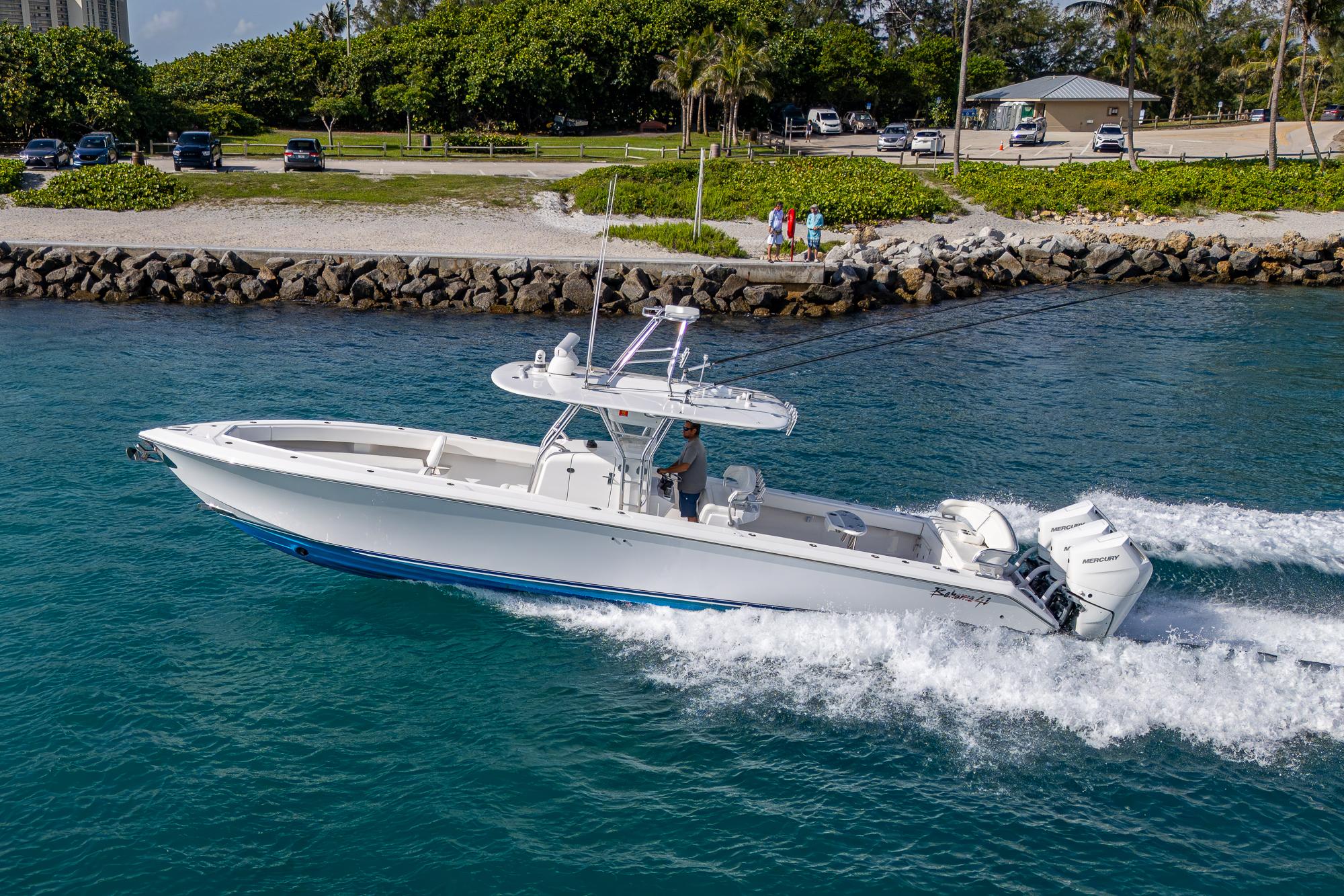 2016-bahama-with-mercury-v10s-power-9817973-20250612063553616-1_XLARGE