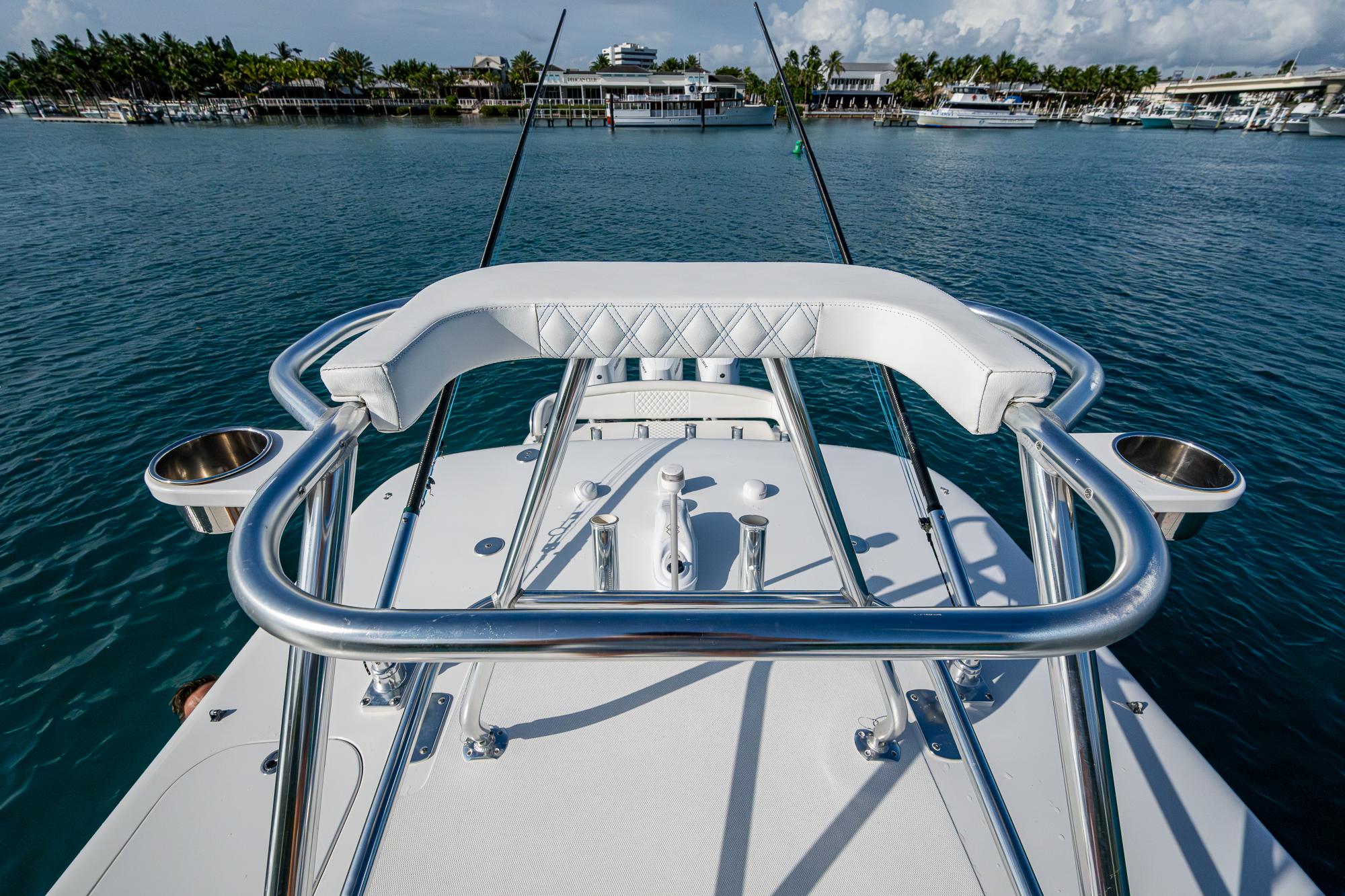 2016-bahama-with-mercury-v10s-power-9817973-20250612063646924-1_XLARGE