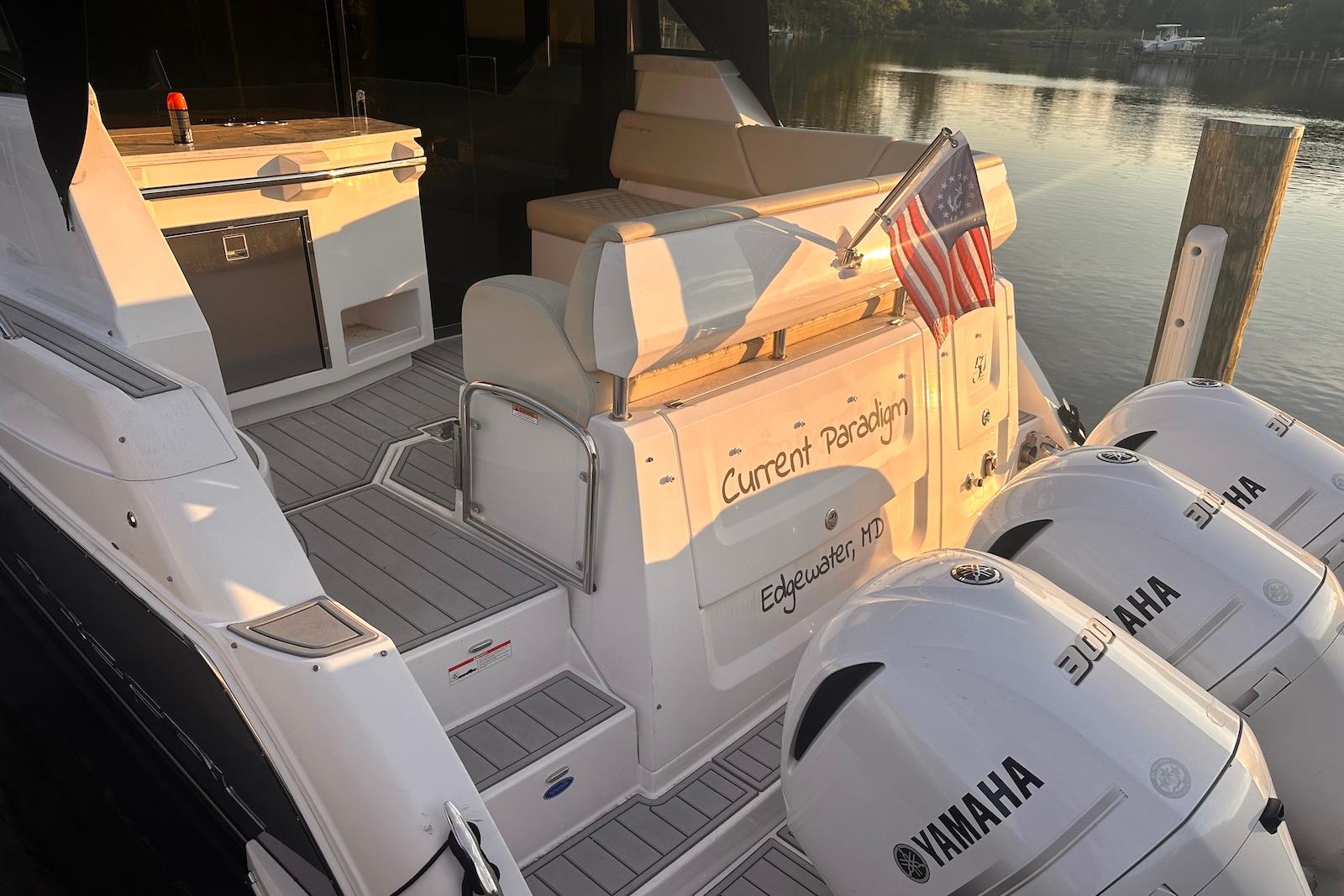 M 10412 JP Knot 10 Yacht Sales M 10412 JP Knot 10 Yacht Sales