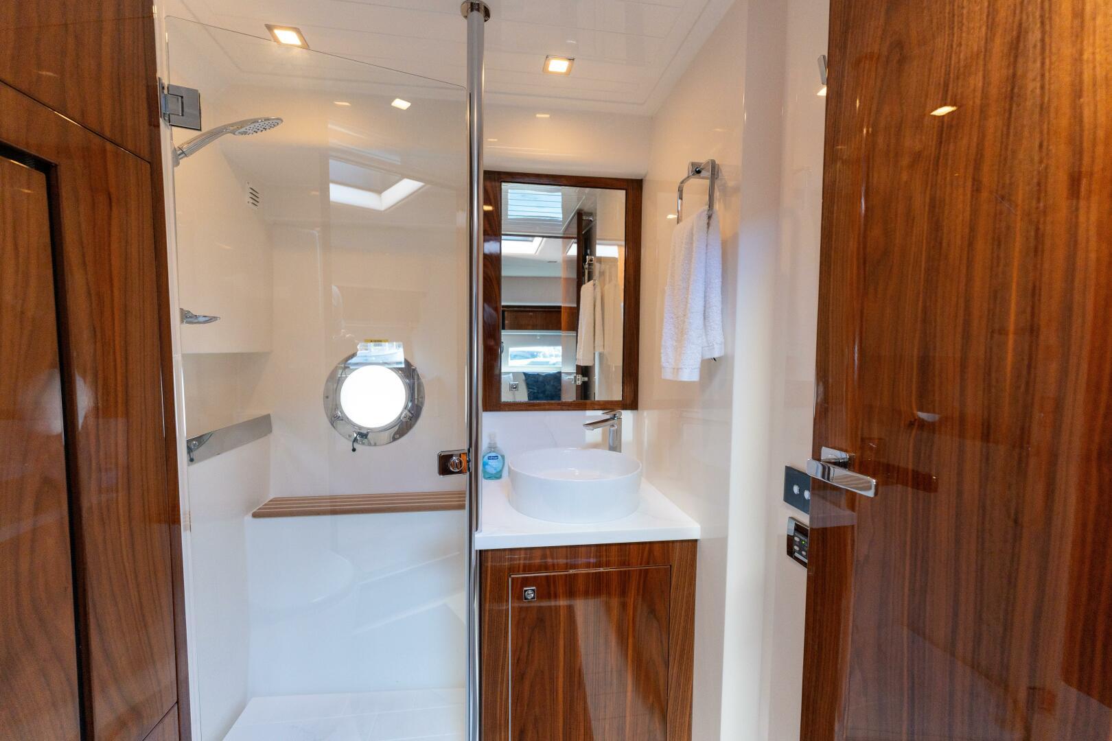 2022-riviera-4800-sport-yacht-power-9867978-20250710115211740-1