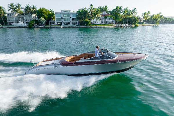 Photo of 2020 Riva 33'