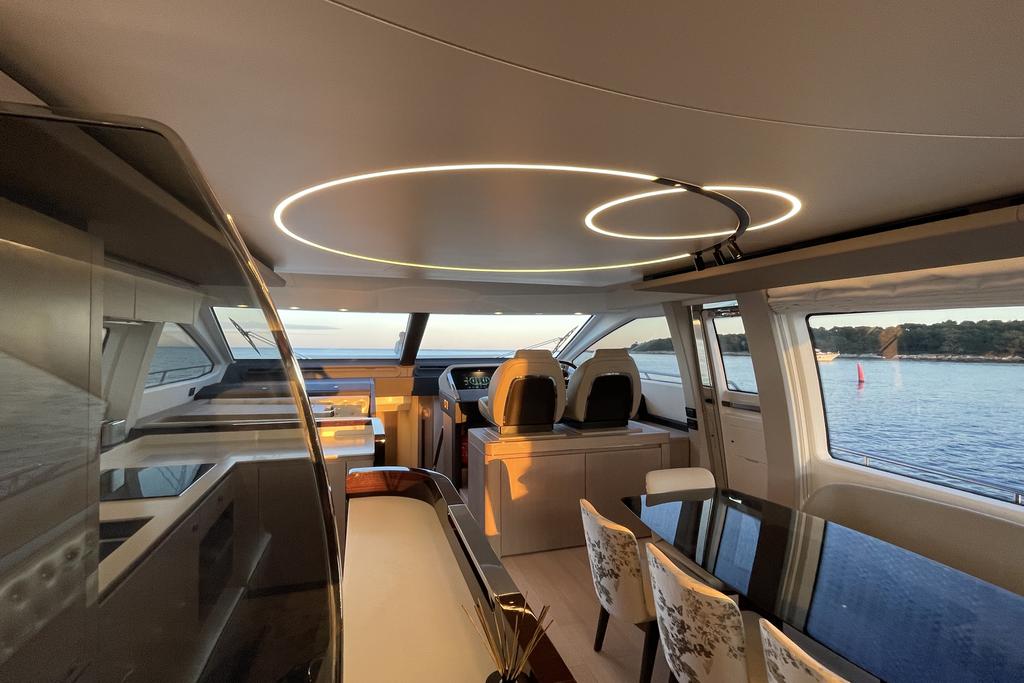 2020 Azimut Fly 72 SOLSTICE