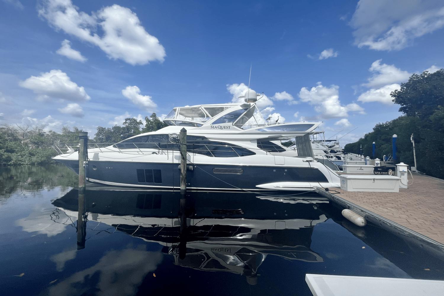 2015 Azimut 60 flybridge