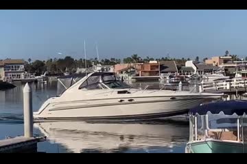 Maxum 4100 SCR video
