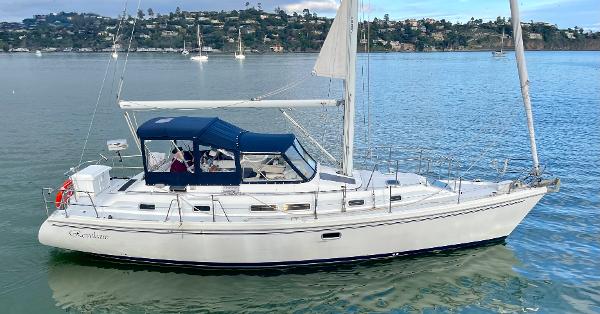 1992 Catalina Morgan 38 Center Cockpit