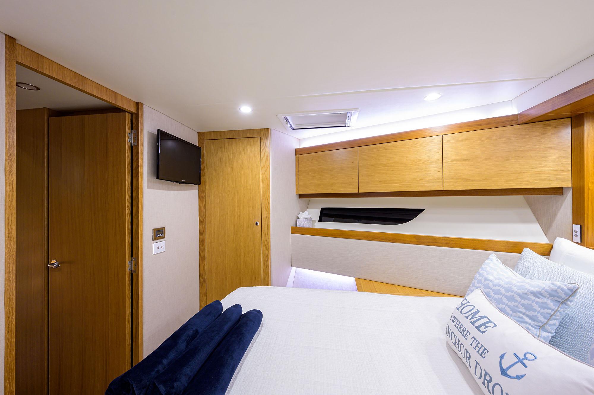 Forward / Guest Stateroom