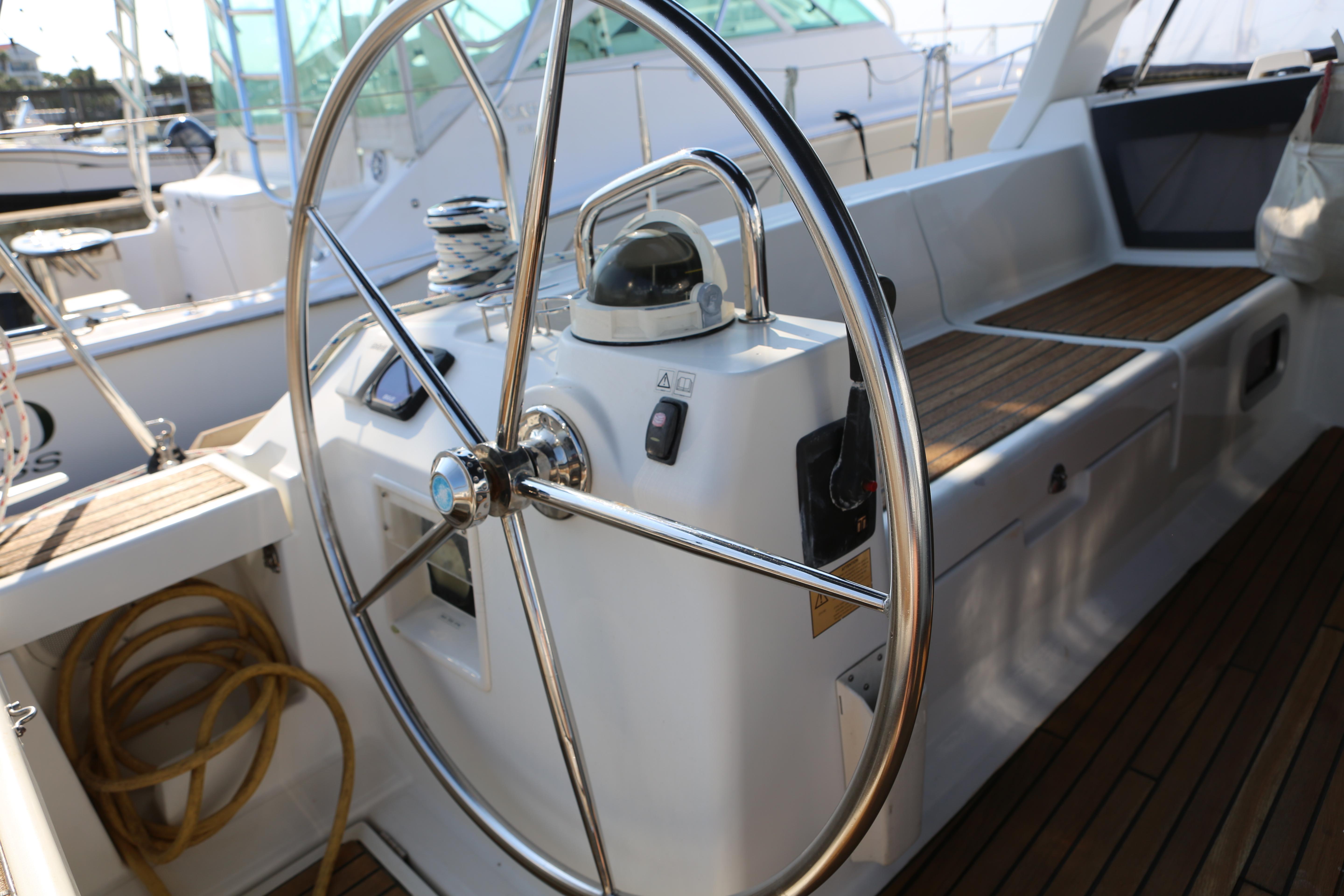 Yacht Photos Pics