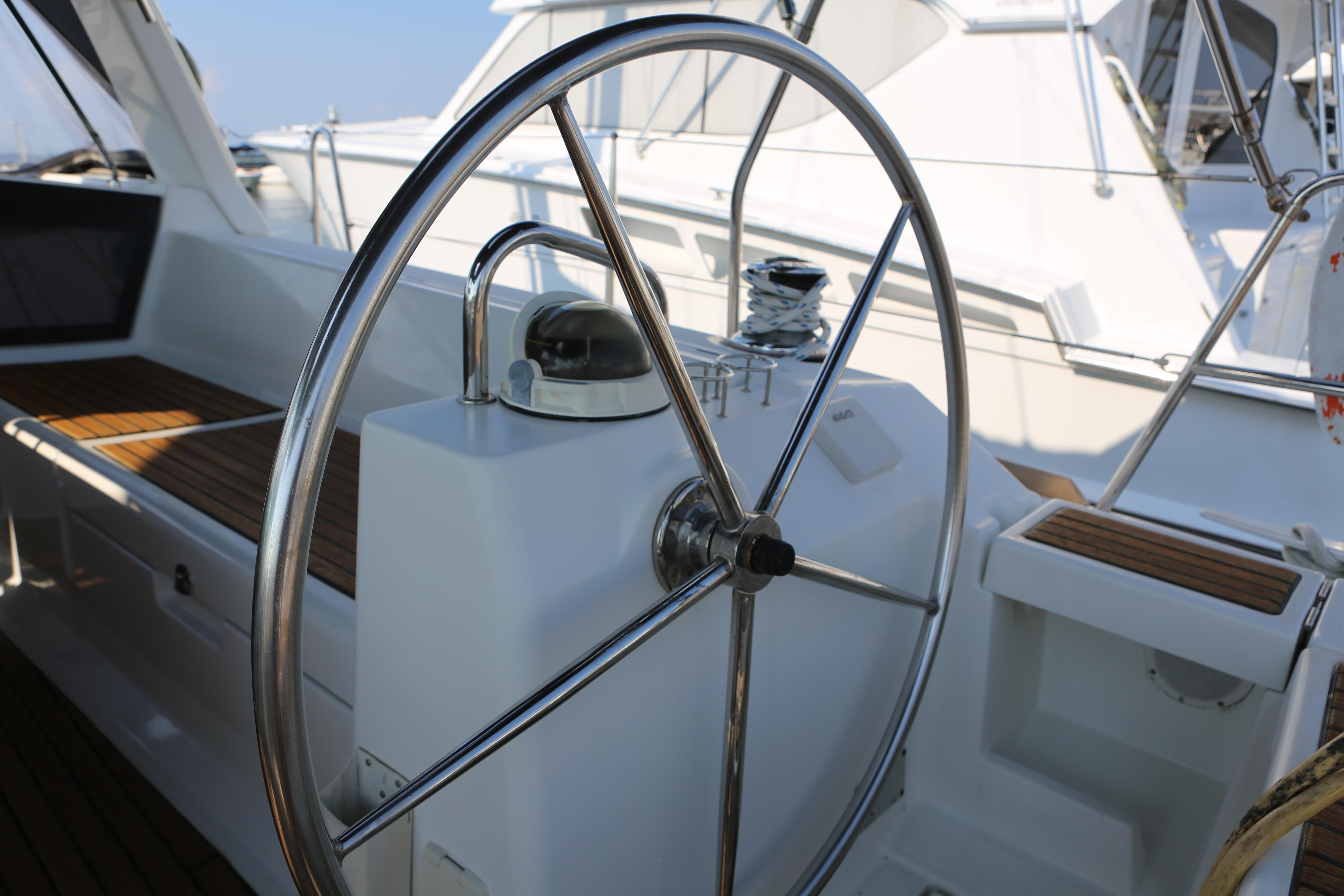 Yacht Photos Pics