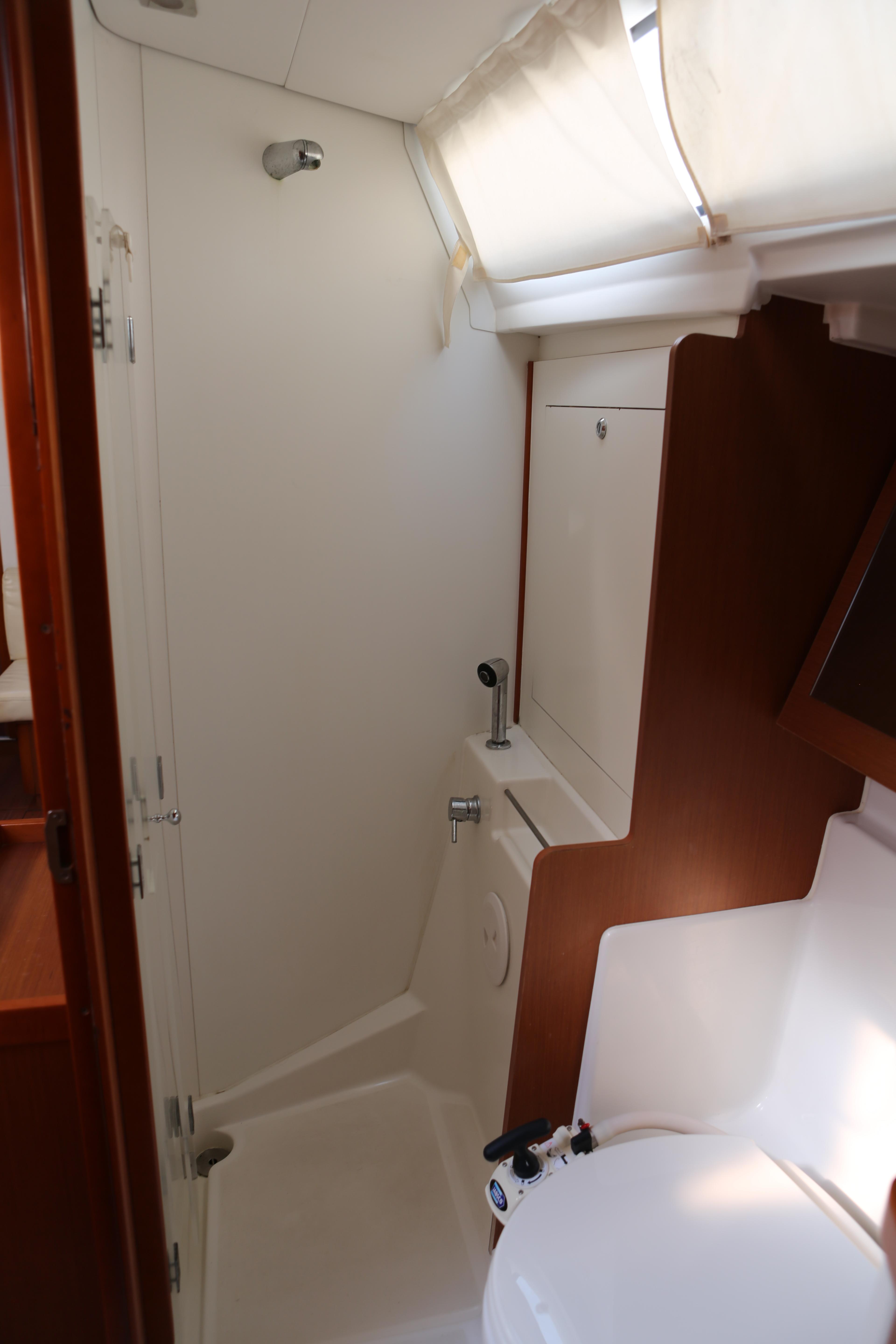 Yacht Photos Pics