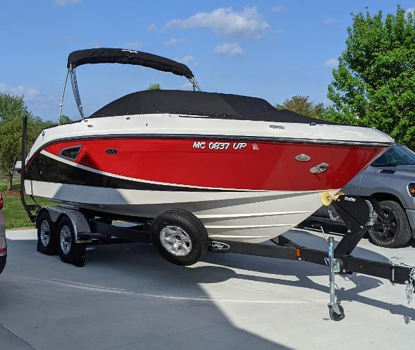 23' Sea Ray SLX 230