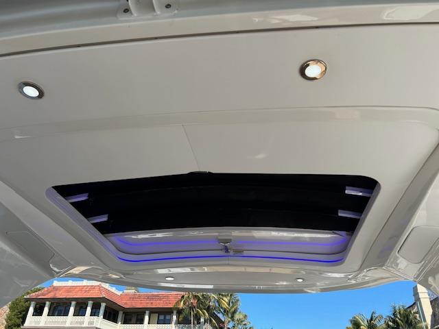 2022 Sea Ray SLX 310 OB #TBJP1439LLC inventory image at Sun Country Marine Group, Newport Beach 2022 Sea Ray SLX 310 OB #TBJP1439LLC inventory image at Sun Country Marine Group, Newport Beach