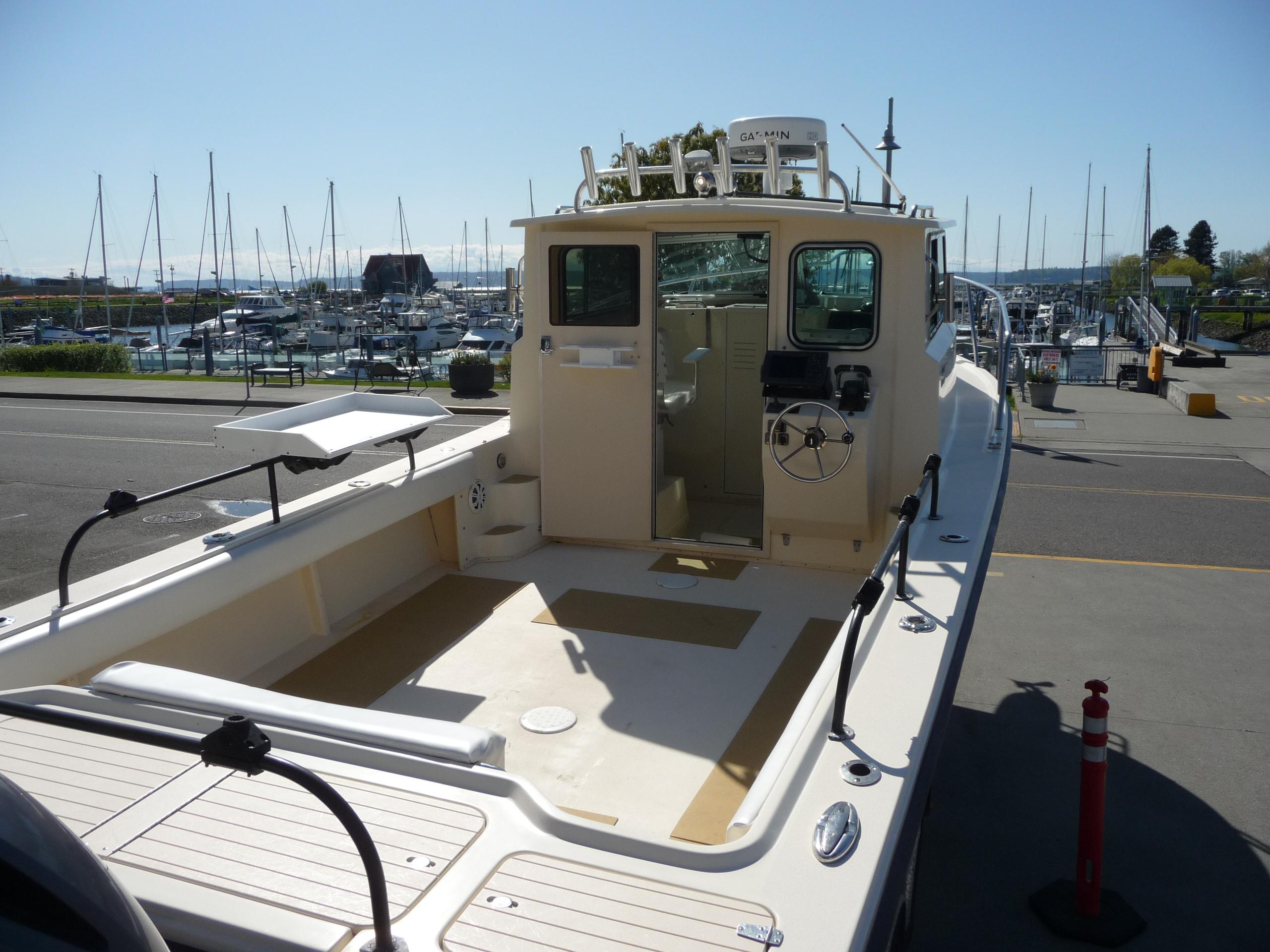 2013-parker-2820-xld-sport-cabin-power-9770835-20250424143707973-1_XLARGE