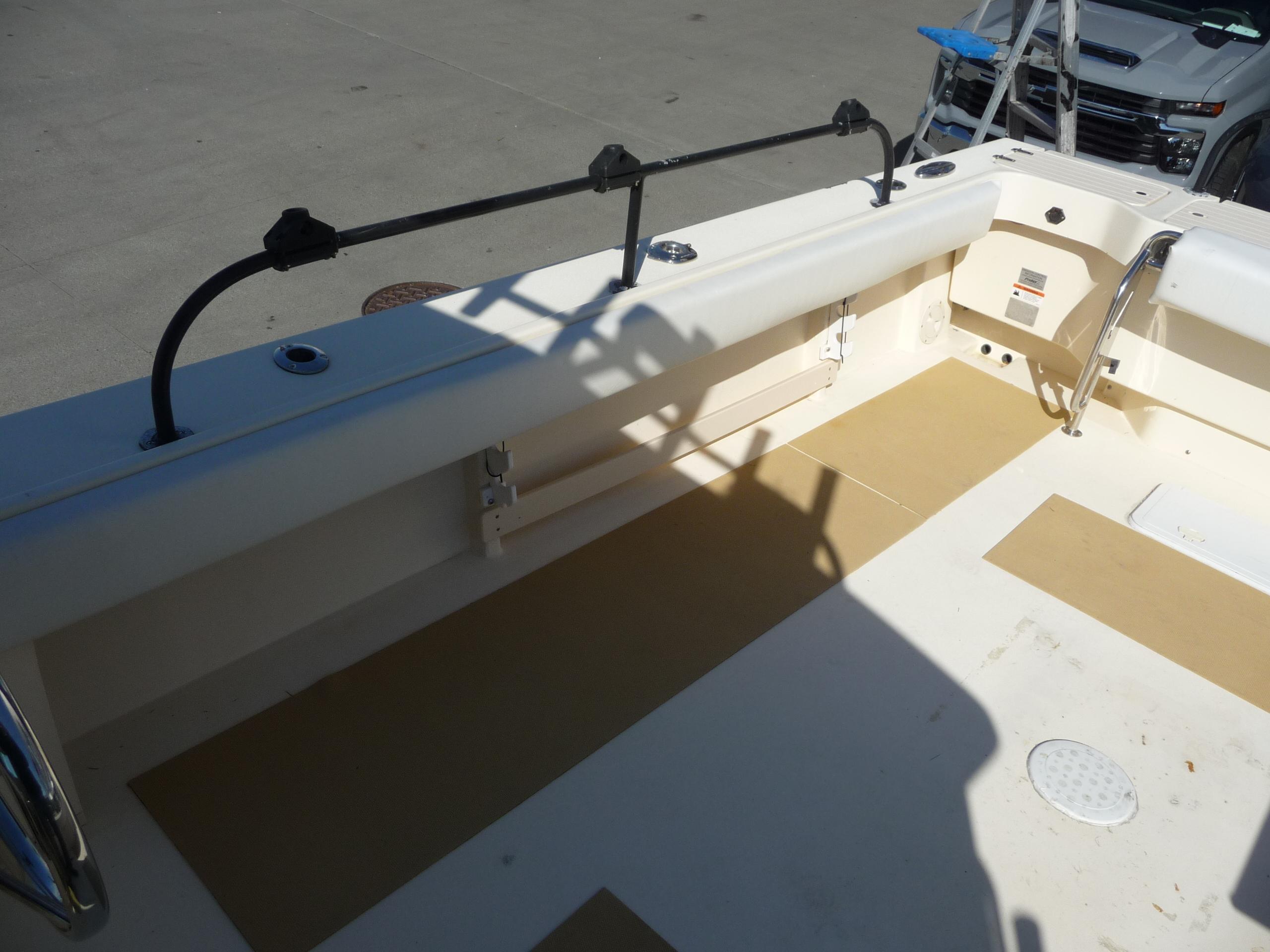 2013-parker-2820-xld-sport-cabin-power-9770835-20250424143727887-1_XLARGE
