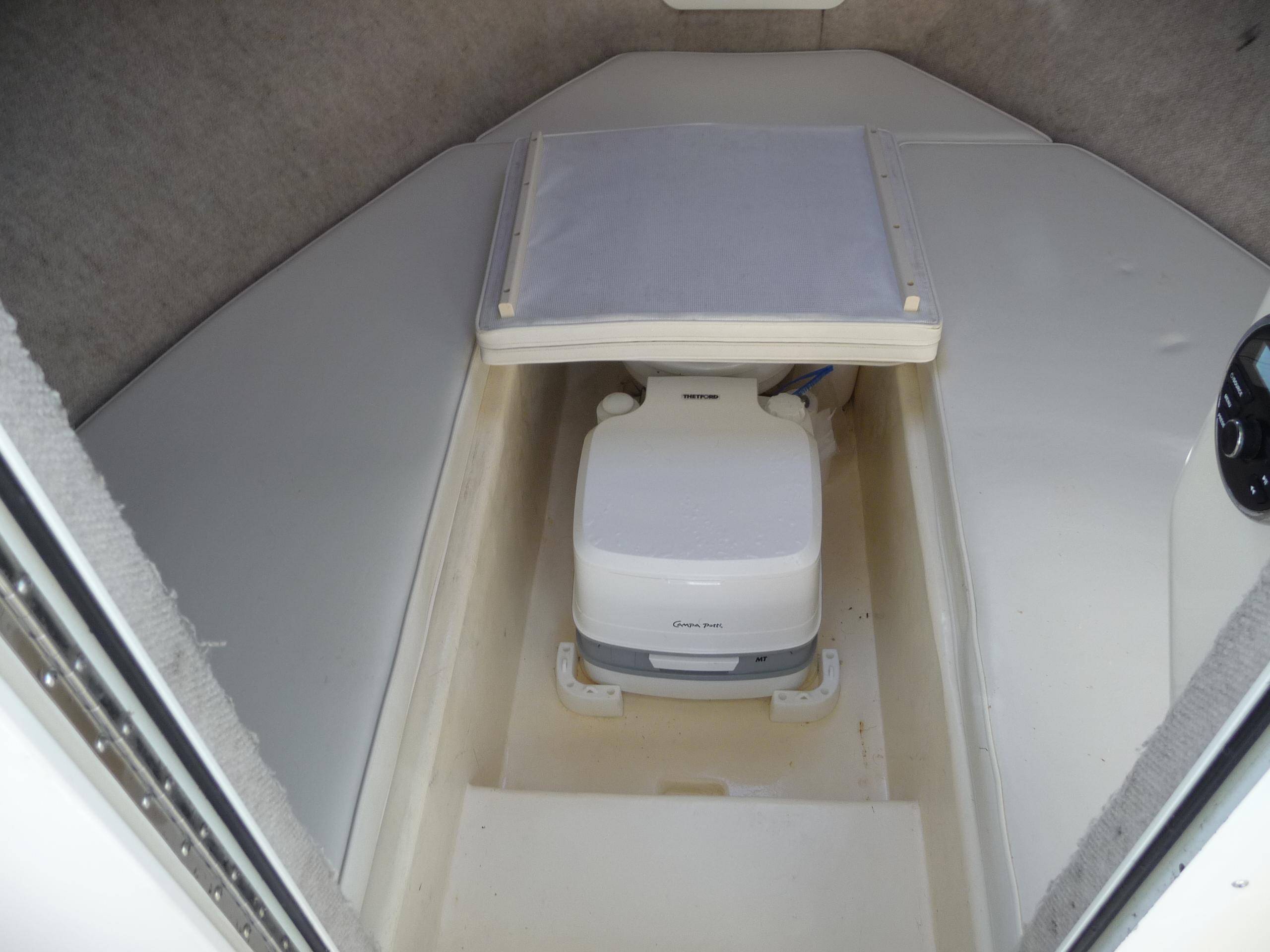 2013-parker-2820-xld-sport-cabin-power-9770835-20250424143733939-1_XLARGE