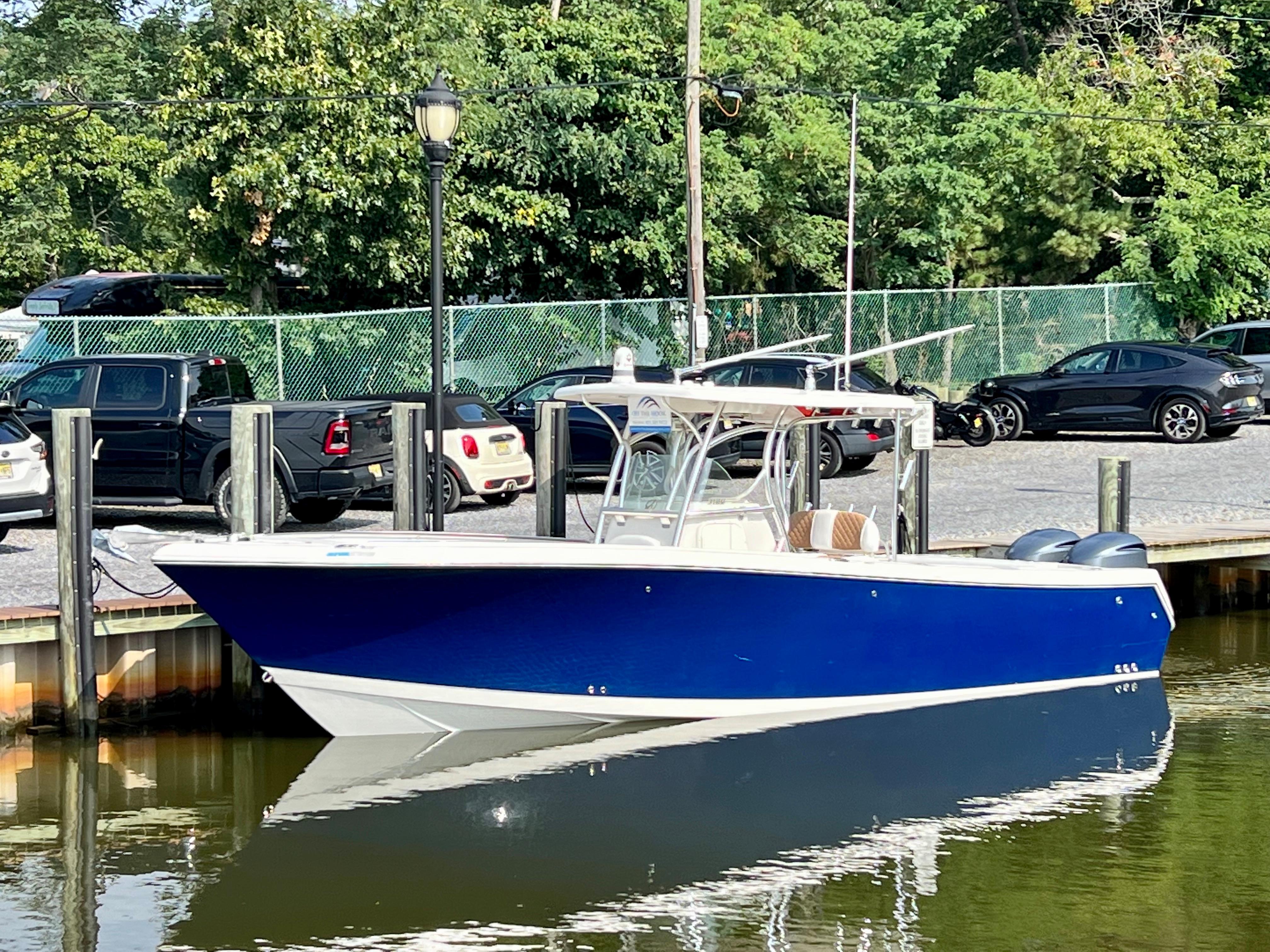 2012 Sailfish 3180 CC