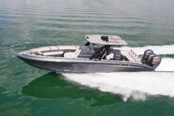 Photo of 2023 Midnight Express 37'