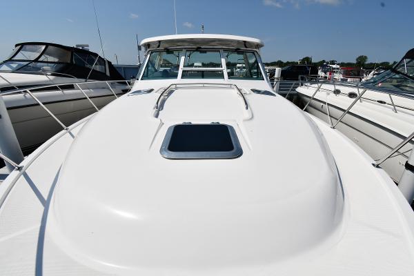 35' Tiara Yachts, Listing Number 100917430, - Photo No. 5