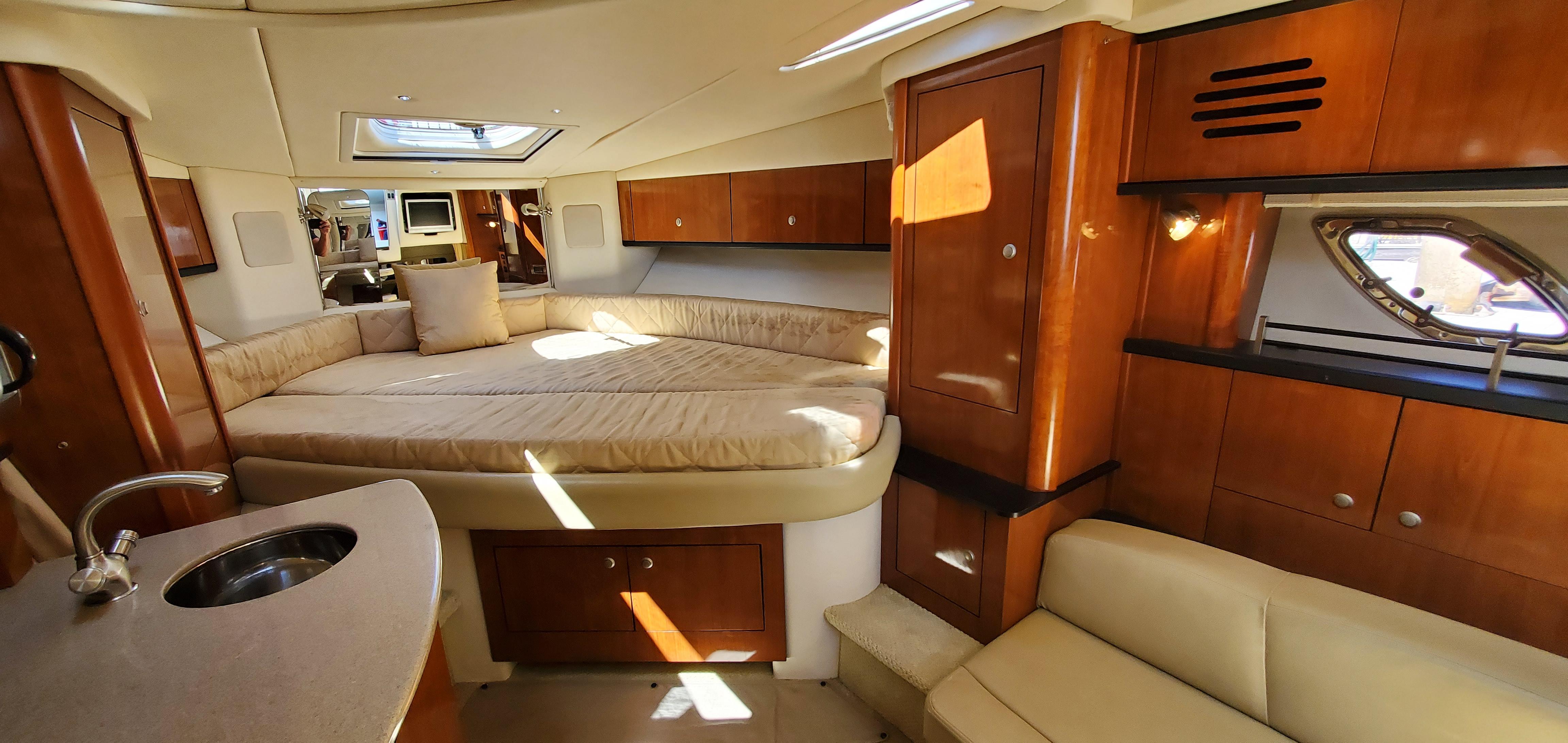 2007-sea-ray-310-sundancer-power-9790847-20250512130037499-1_XLARGE