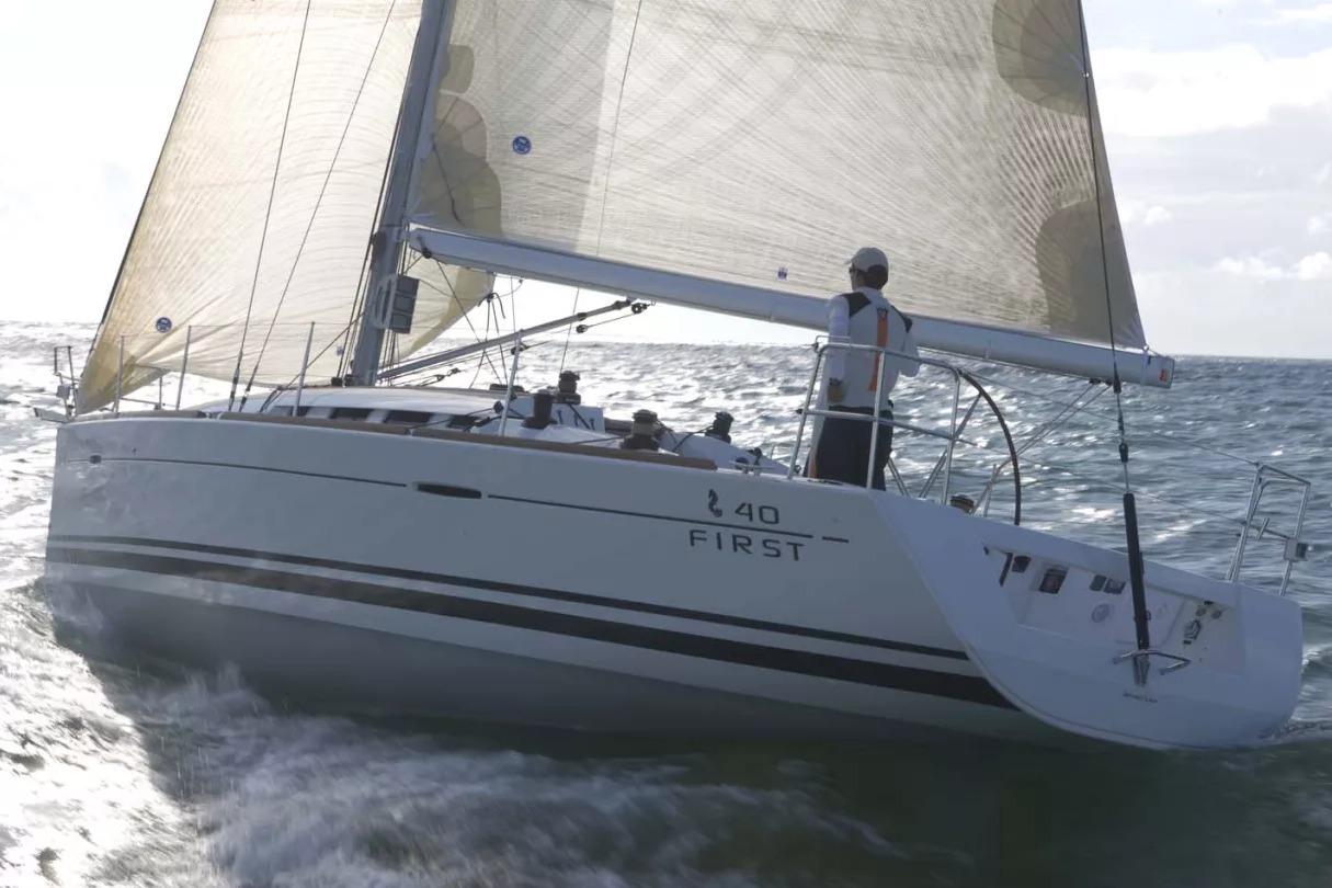40' Beneteau 2012
