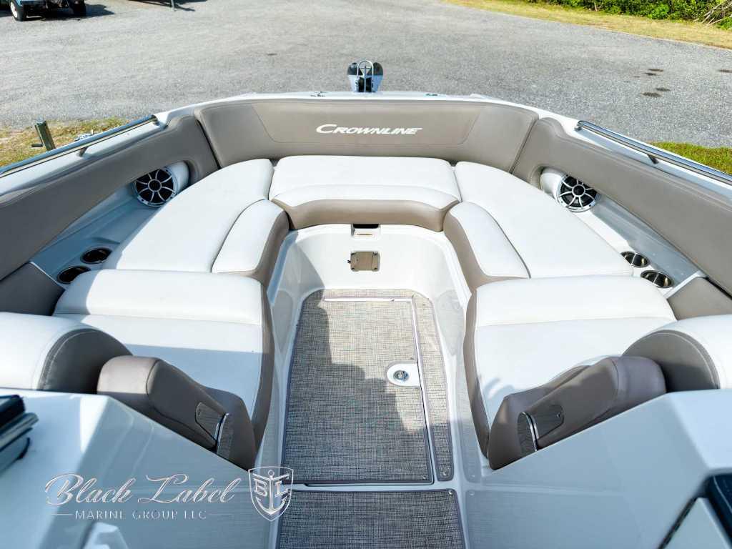 2021-crownline-e305-xs-power-9210851-977801147-0-070520250822-9