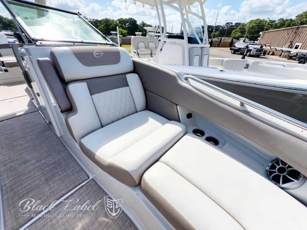 2021-crownline-e305-xs-power-9210851-977801151-0-070520250823-12