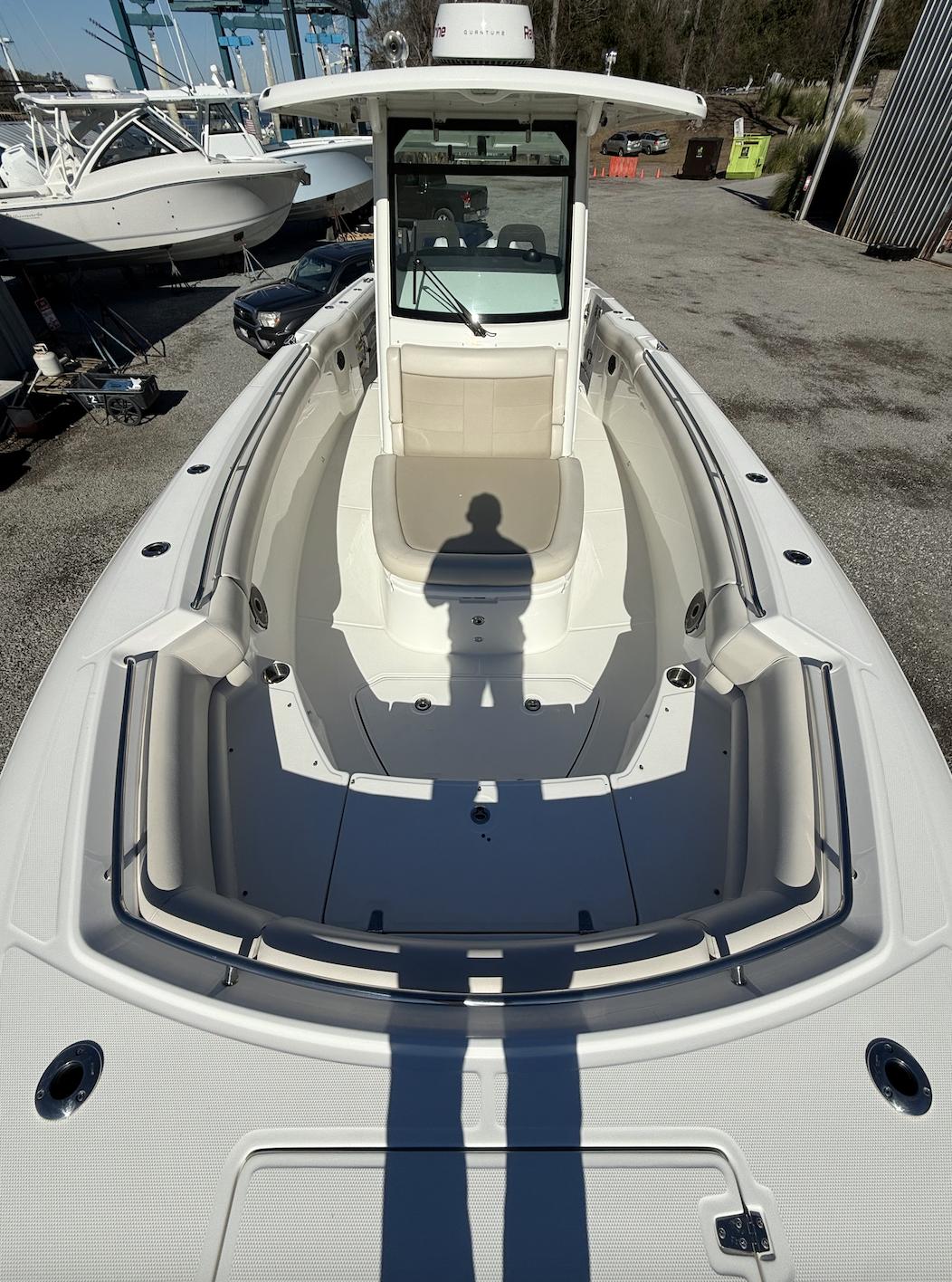 2019 Boston Whaler 330 Outrage