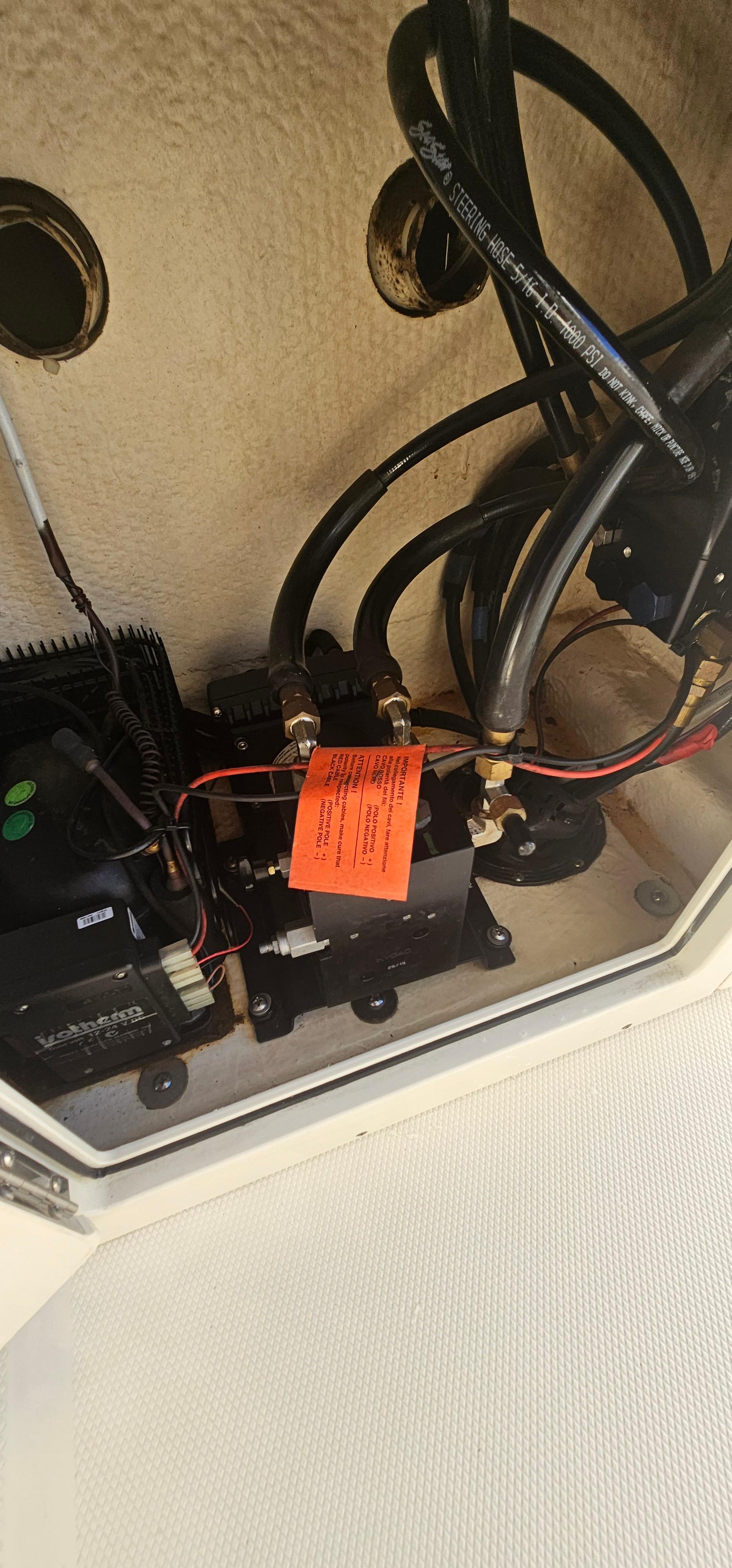 2016-worldcat-320-power-9740861-20250331062035813-1_XLARGE