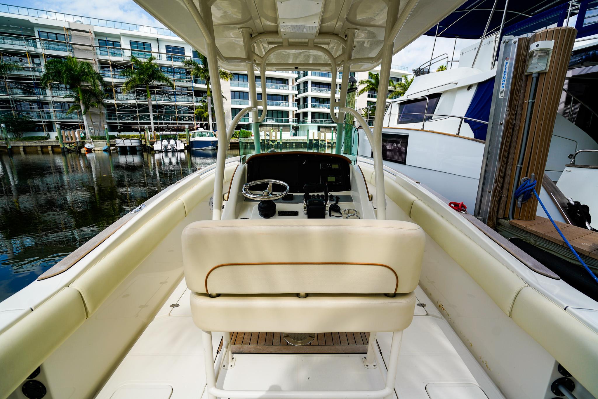 2008-chris-craft-catalina-29-power-9750862-20250411143414527-1_XLARGE