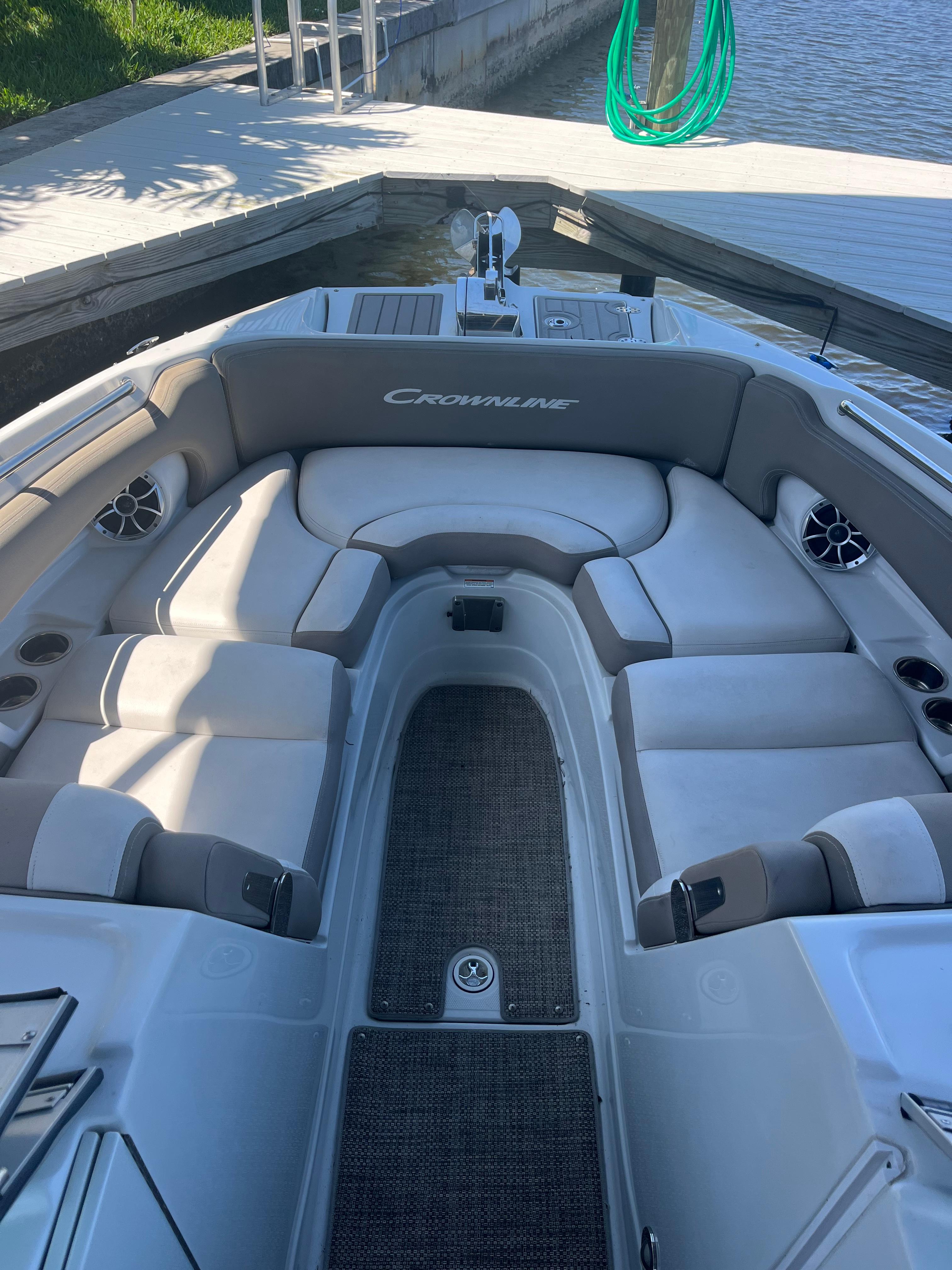 2020-crownline-280-xss-power-9790863-20250512112417344-1_XLARGE