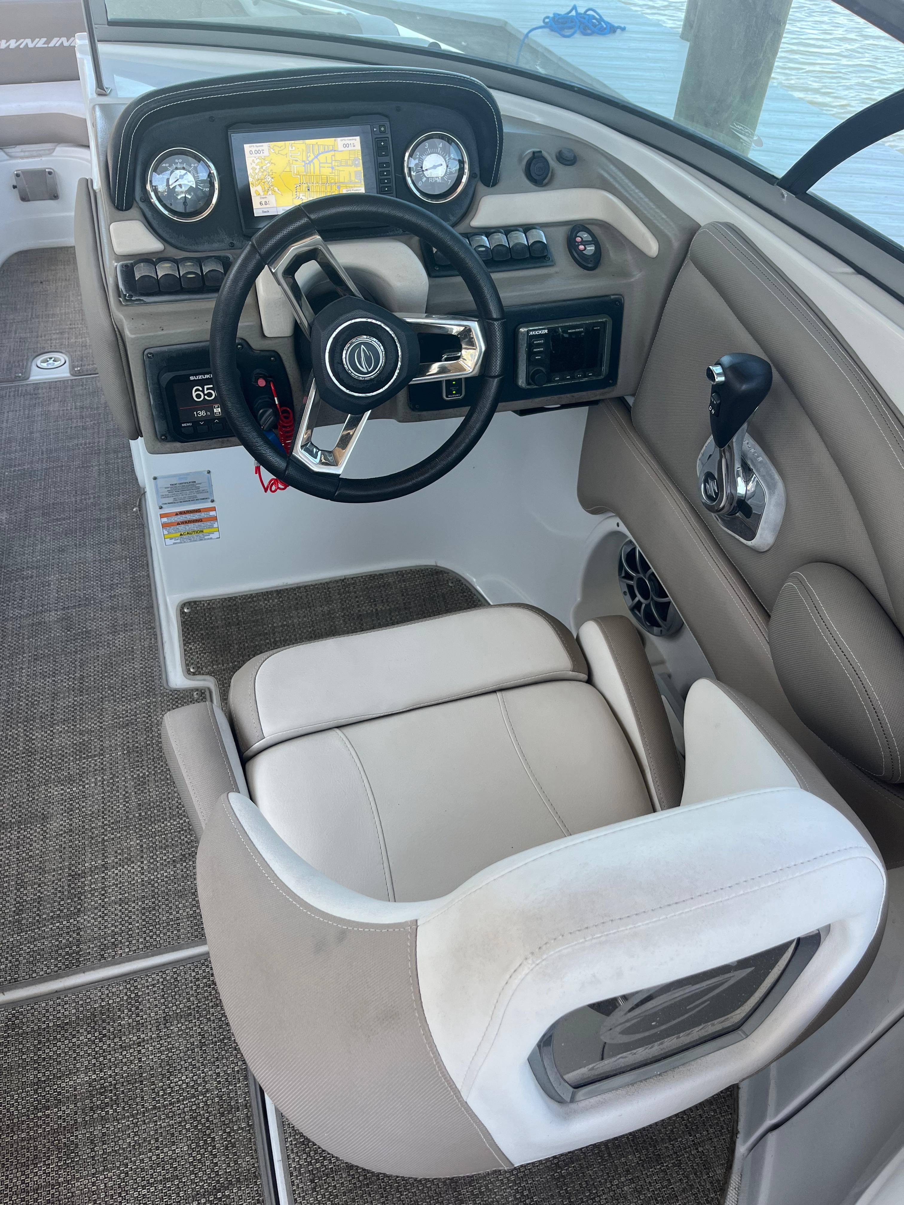 2020-crownline-280-xss-power-9790863-20250512112423945-1_XLARGE